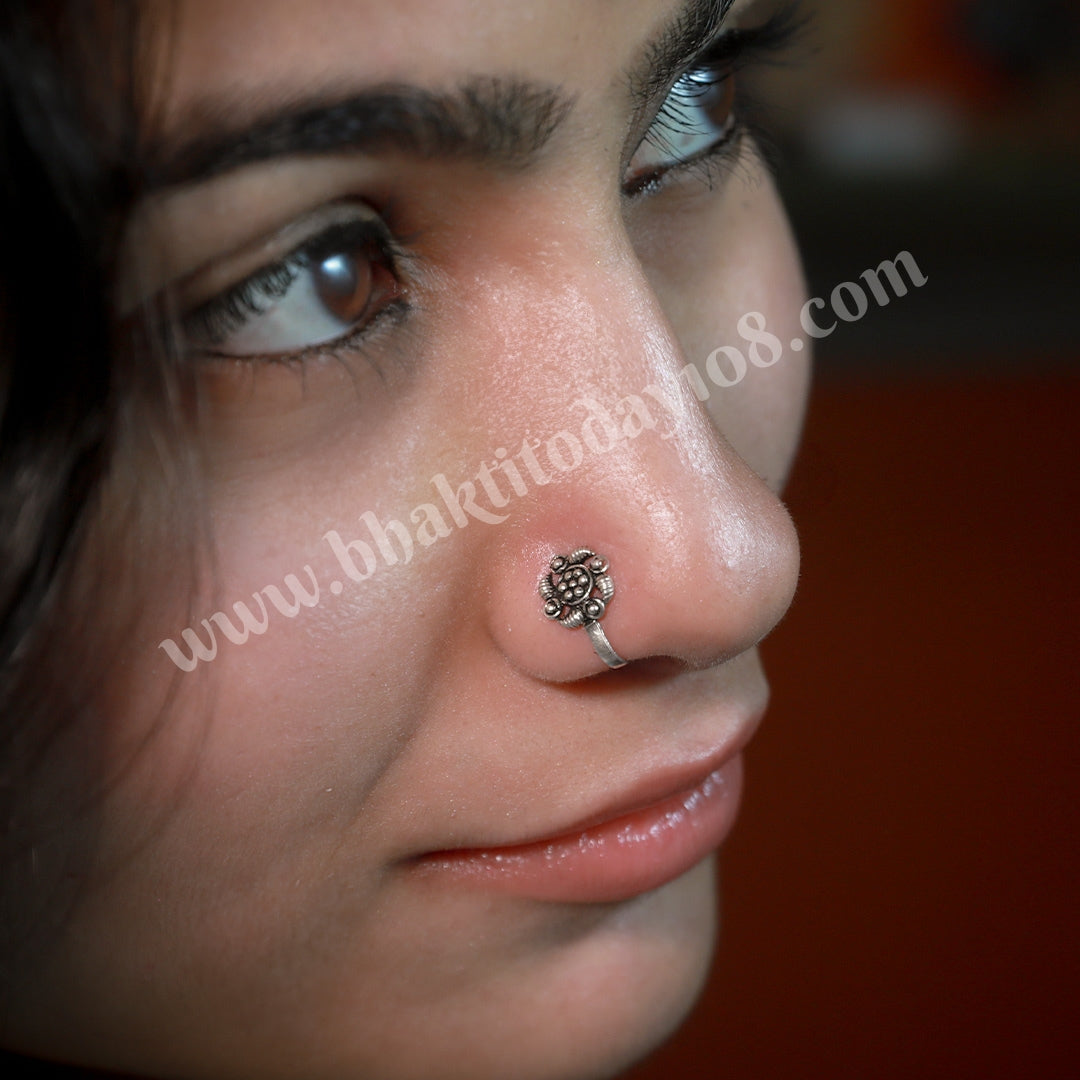 Silver Rose Nose Pin